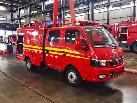 東風(fēng)雙排1噸藍牌水罐消防車